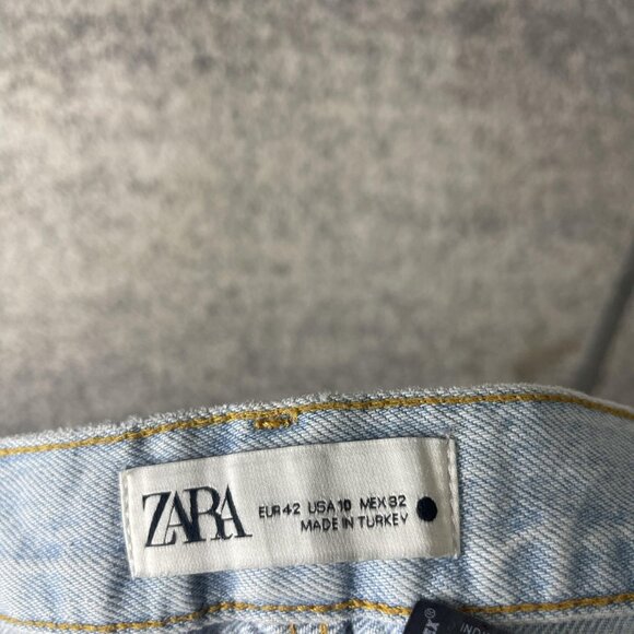 Zara Jeans Womens 10 Light Wash Distressed Straight Leg Raw Hem High Rise - Picture 11 of 11